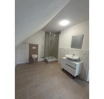 Frisch renovierte Wohnung, sofort bezugsfertig. - Löhne