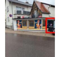 Haßloch: Snack Automat Stellplatz (belebte StraßeBushaltestelle)