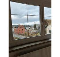 Helle 3 Raumwohnung mit Panoramafenster, Bad und WC getrennt - Lengenfeld