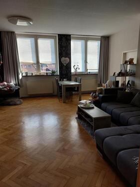 Foto - 3-Zimmer-Wohnung mit Einbauküche (WBS benötigt)