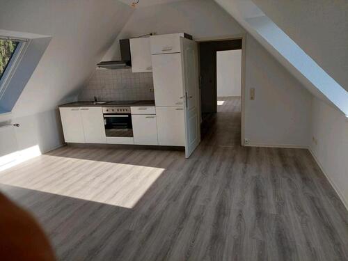 Foto - Schöne 2 Zimmer Dachgeschosswohnung