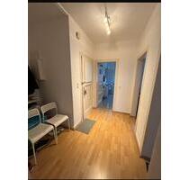 Schöne voll möblierte 2,5 Zimmer Wohnung in Essen Holsterhausen