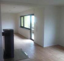 Exklusive 3,5-Zimmer-Wohnung mit großer Terrasse und EBK in Flein