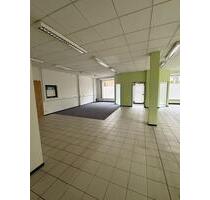 Großzügige Gewerbeeinheit Zentrum Su.- Ro.zu vermieten - Sulzbach-Rosenberg