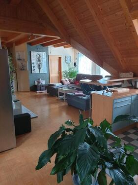 Foto - 4-Zimmer-Wohnung - 1.200,00&nbsp;EUR Kaltmiete, ca.&nbsp; 120,00&nbsp;m&sup2;