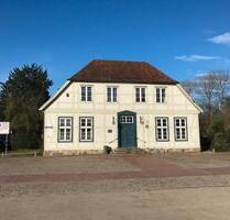 Gemütliche und Lichtdurchflutete 3 Raum Wohnung am Schlosspark - Ludwigslust