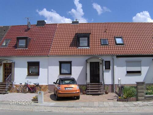 Foto - Schönes Reihenmittelaus mit Einfahrt in Kölleda 4-Zimmer, Küche,
