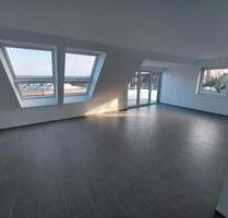 moderne Dachgeschosswohnung 99 qm in Stadtrandlage - Viersen