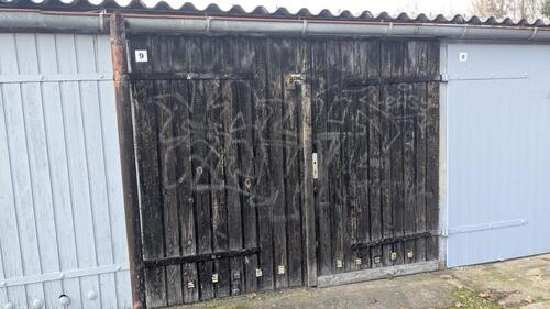 Foto - Stellplatz für Motorrad in Garage