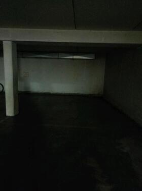Foto - Tiefgaragenparkplatz - 80,00&nbsp;EUR Miete,