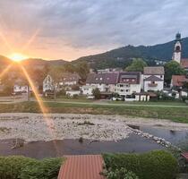 Viel Platz - 5Z Wohnung zentral mit Ausblick und Flusszugang - Waldkirch