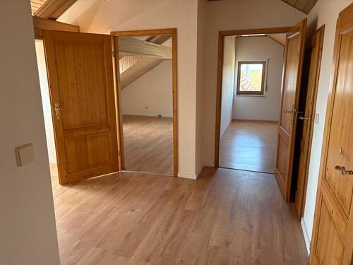 Foto - 2.5 Zimmer Dachgeschoßwohnung zur Miete in Ellingen