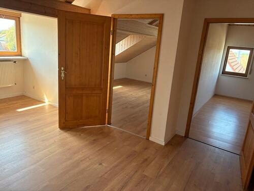 Foto - 2.5 Zimmer Dachgeschoßwohnung in Ellingen