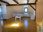 Foto - Herrlich gemütliche 1-Raum-DG-Wohnung mit Einbauküche und Gemeinschaftsterrasse in Löbau zu vermieten!
