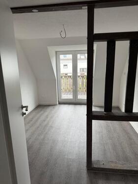 Foto - kleine Dachgeschosswohnung mit Balkon