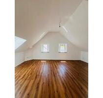 Großzügige 4-Zimmer-Maisonette mit Einbauküche - Lauter