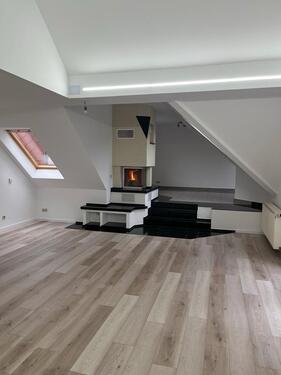 Foto - Charmante Dachgeschosswohnung - 1.250,00&nbsp;EUR Kaltmiete, ca.&nbsp; 130,00&nbsp;m&sup2;