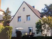 Foto - Einfamilienhaus mit wunderschönem Garten in Stadtnähe