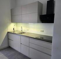 2 Zimmer Wohnung ca. 70 m2 Altstadt Altbau möbliert, Aufzug - Schweinfurt Bellevue