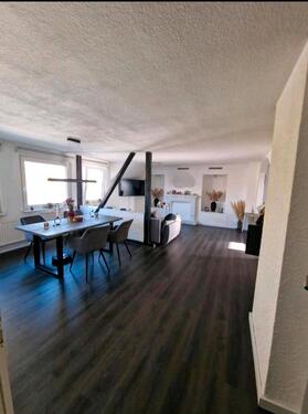 Foto - 3,5 Zimmer-Wohnung mit 2 Bädern , ca 103m² , saniert