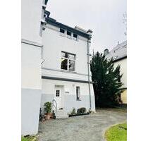 Weida - Stadtvilla • 3-Zimmerwohnung DG mit Carport & Garten