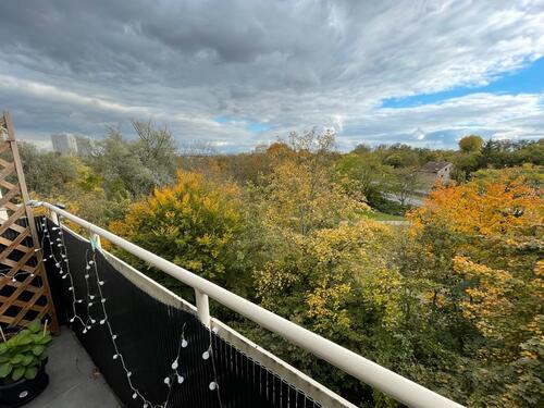 Foto - Sanierte 3-Zimmer-Etagenwohnung mit Balkon & Aufzug