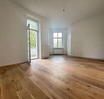 Kernsanierte 2 Zimmer Wohnung mit Balkon in Berlin Steglitz
