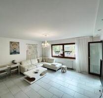 ALL-INCLUSIVE 2,5 Zimmer Apartment in Köln Ehrenfeld Venloerstr.