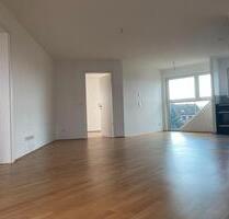 Moderne helle Penthousewohnung 3 ½ Zimmer mit großzügigem Balkon - Nürnberg Schnepfenreuth