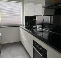 Einzigartige 4-Zimmer-Oase (99m²) TOP SANIERT Panoramafenster - Hamburg Wandsbek
