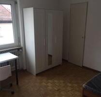 Möbliertes Zimmer in einer 4 -WG ab sofort frei - Stuttgart Bopser