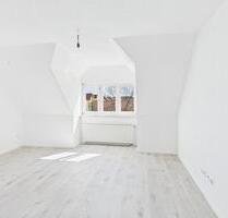 Frisch saniert & sofort frei: 2-Zimmer Wohnung & großer Bühne in Schwäbisch Hall