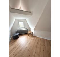 3-Zimmer-Dachgeschosswohnung – hell & gemütlich – ca. 58 m² - Witten