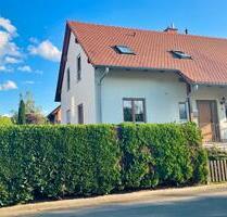 Doppelhaushälfte in ruhiger, zentrumsnaher Lage - Hainichen