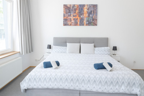 Foto - Stilvolle, vollmöblierte 4-Zimmer-Wohnung in Toplage – Kaiserstra