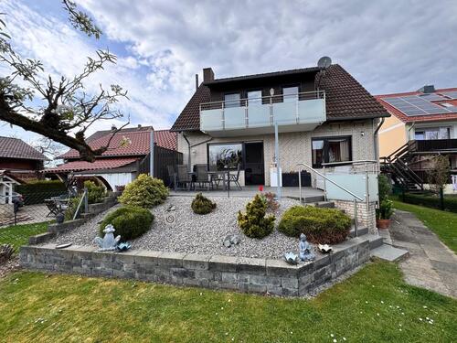 Foto - Einfamilienhaus mit zusätzlichem Altbau auf großem Grundstück