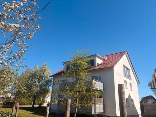 Foto - Wohnung zu Vermieten 3 Zimmer DG