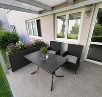 OHNE MAKLER - 2,5 Zi.-Whg in GP mit TG-St.Pl., EBK & Terrasse - Göppingen Bruckwasen