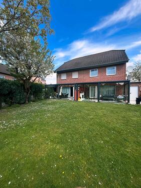 Foto - Doppelhaushälfte zu Vermieten mit Garage, Wintergarten