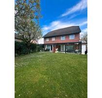 Doppelhaushälfte zu Vermieten mit Garage, Wintergarten - Wesseling