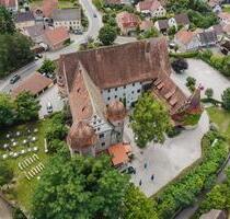 Wohnen im Schloss - 990,00&nbsp;EUR Kaltmiete, ca.&nbsp; 110,00&nbsp;m&sup2; in Forchheim (PLZ: 91301)