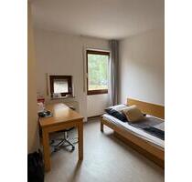 1-Zimmmer Studentenwohnheim in Mannheim Neckarau (April bis Juni)