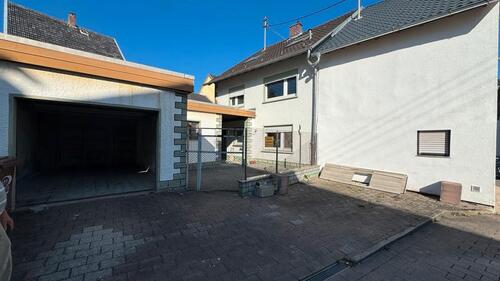 Foto - 9 Zimmer Mehrfamilienhaus, Wohnhaus zum Kaufen in Dornburg