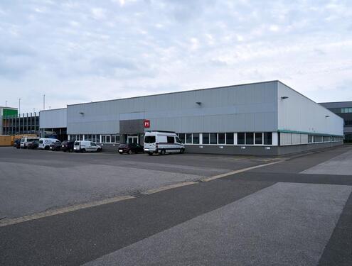 Foto - Lager- & Produktionshalle mit Büro & Kran – Ideal für KFZ-Betrieb!