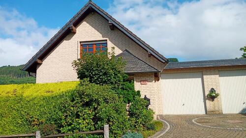 Foto - Freistehendes, massives Einfamilienhaus in Reiste (Gem. Eslohe)