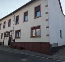Haus mit potenzial! Familientraum mit Hof_3 Familienhaus - Freigericht