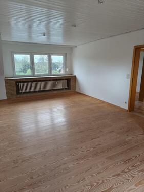 Foto - 3-Zimmer-Wohnung, Dachgeschoss, sehr gepflegt, sofort frei