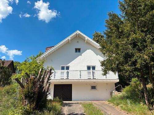 Foto - Freistehendes Einfamilienhaus, EFH mit großem Grundstück