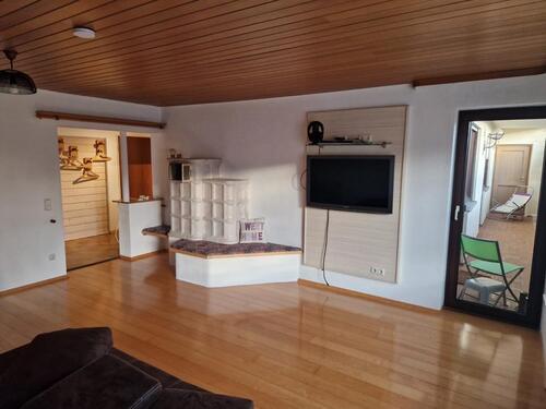 Foto - Charmante 4-Zimmer-Wohnung mit Balkon, Kellerraum & Holzlager