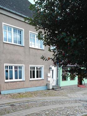 Foto - Ruhige, sonnige 4-Zimmer-Wohnung in Tribsees mit Kamin